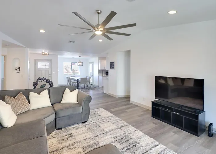 Holiday home Putting Green, Pool Access: Havasu Home! Lake Havasu City